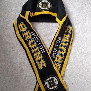 Boston Bruins Hooded Scarf